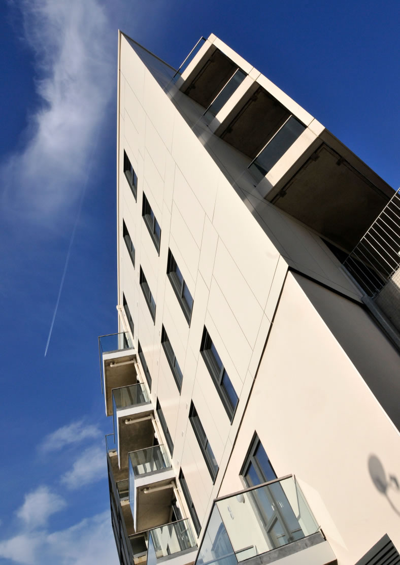 SikaTack Panel homlokzatburkolat ragasztó rendszer