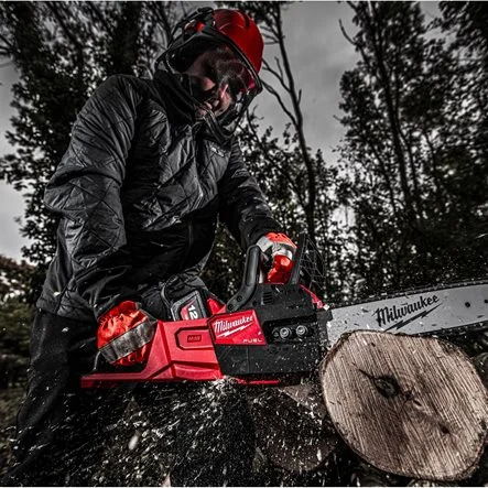 M18 FUEL™ láncfűrész 30 cm-es láncvezetővel
