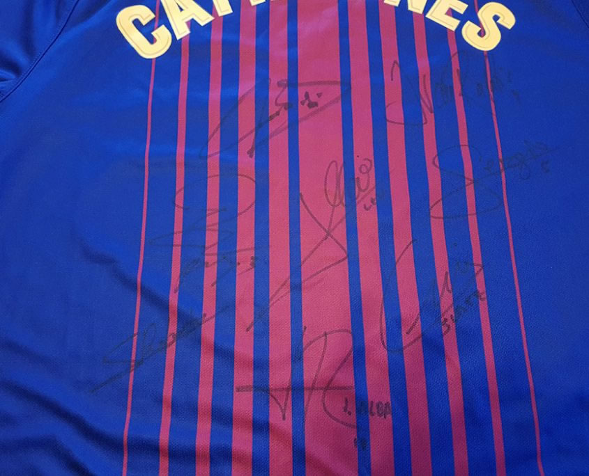 Az FC Barcelona dedikált futballmezére lehet licitálni december 18-án 10 és 18 óra között