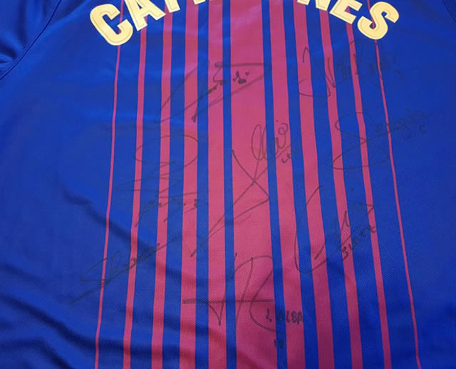 Az FC Barcelona dedikált futballmezére lehet licitálni december 18-án 10 és 18 óra között