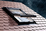 Roto Designo R4 billenő tetőablak vásárlásakor a hőszigetelő csomag 50% kedvezménnyel és ajándék belső párazáró fóliával vásárolható meg