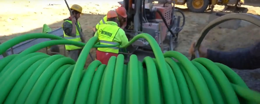A REHAU RAUGEO PE-Xa talajszonda energiatakarékos, környezetbarát lakóépületekben