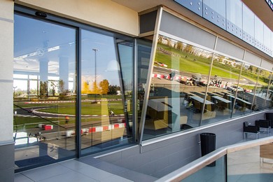 A Gokart projekt - exkluzív automata ajtók egy előkelő hotelben