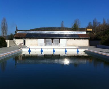 Greenway® Solar közvetítőközeg alkalmazása egy napenergiával fűtött sportlétesítményben