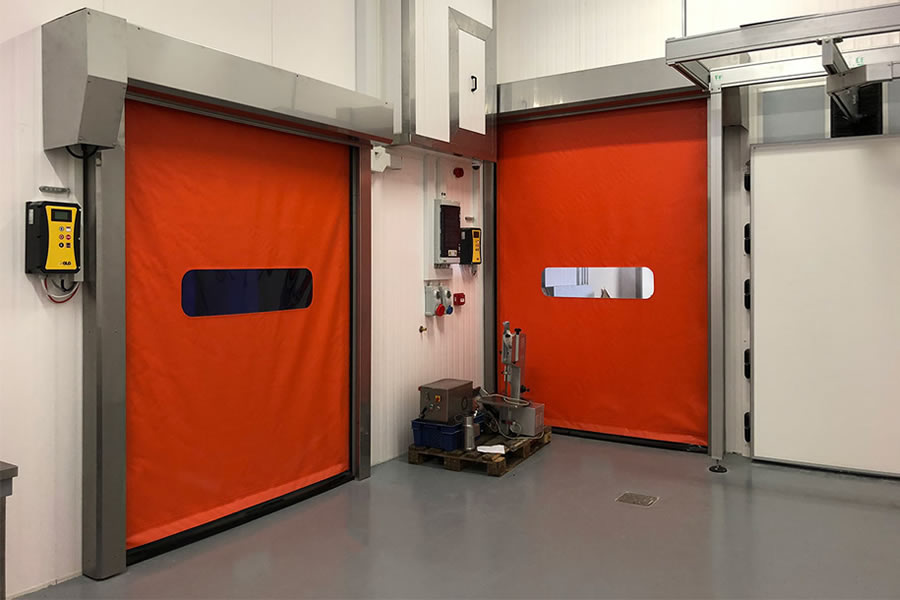 Megoldás a legszigorúbb élelmiszeripari előírásokra – ZipGO Food gyorskapu