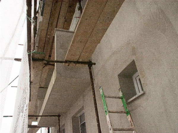 A hőszigetelt térdfal A hőszigetelt térdfal
