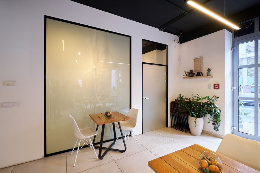 Az okosfóliák új generációja – e-Smart ULTRA-CLEAR Az okosfóliák új generációja – e-Smart ULTRA-CLEAR