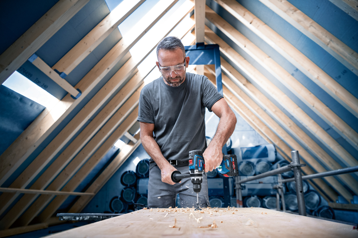 Bosch GSB 18V-150 C Professional akkus ütvefúró-csavarozó