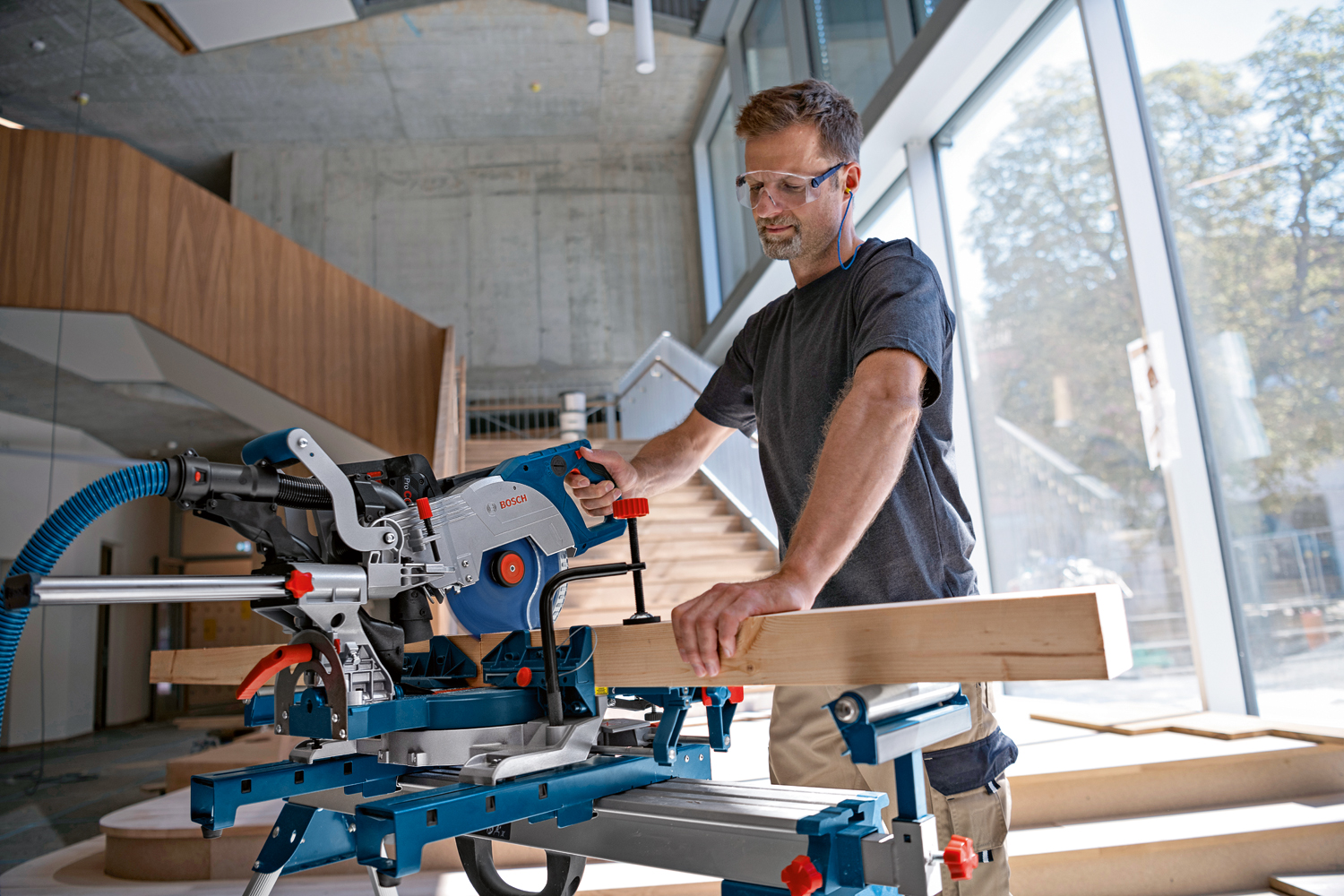 Bosch GCM 18V-216 DC Professional leszabó- és gérvágó fűrész