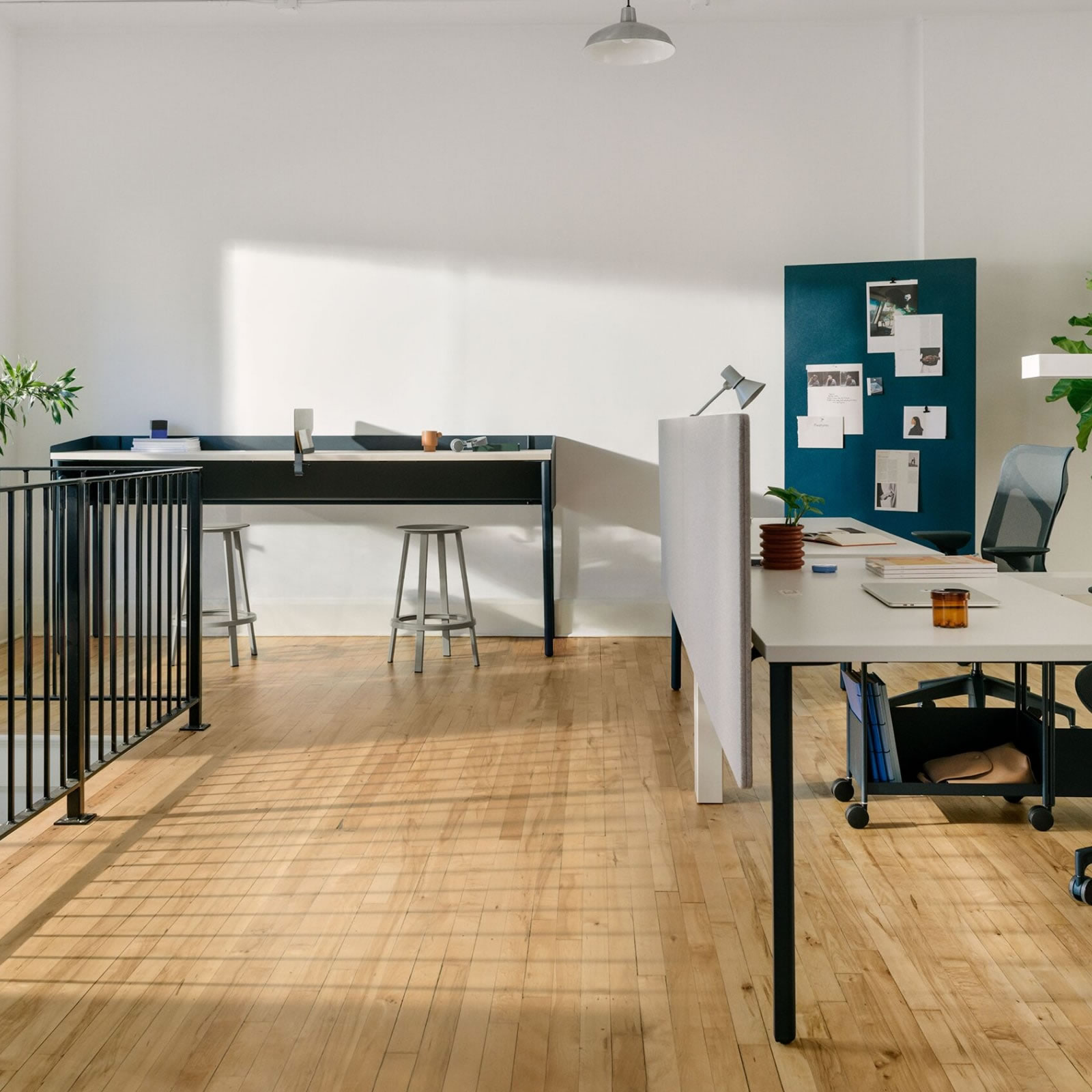 Herman Miller OE1 Communal asztalok Herman Miller OE1 Communal asztalok