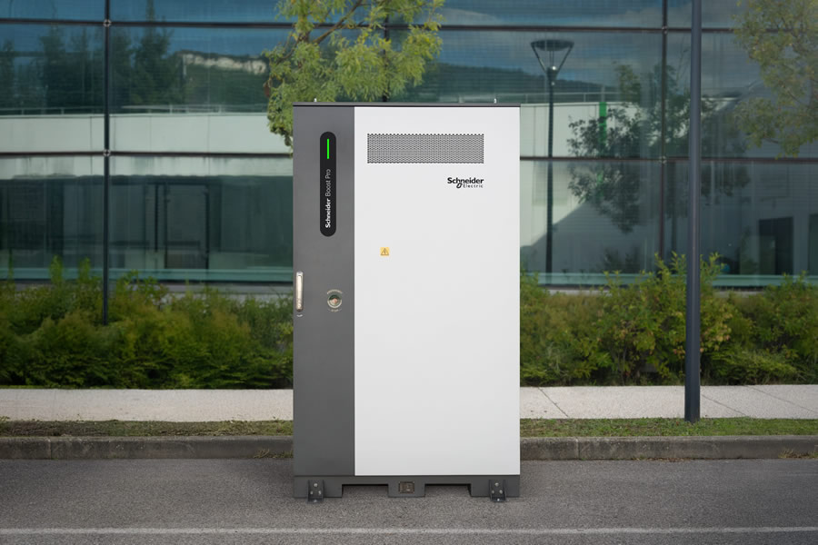 Megérkezett a Schneider Boost Pro akkumulátoros energiatároló rendszer