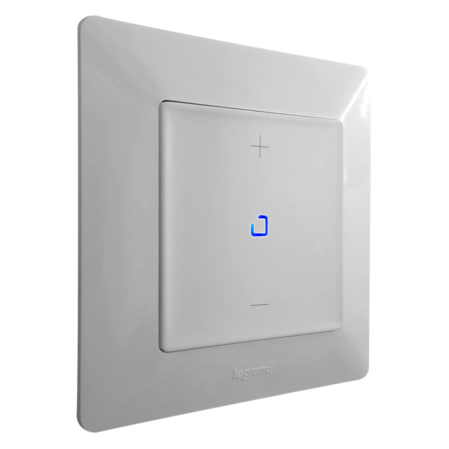 Legrand Valena Life 3 vezetékes nyomógombos fényerőszabályzó Legrand Valena Life 3 vezetékes nyomógombos fényerőszabályzó