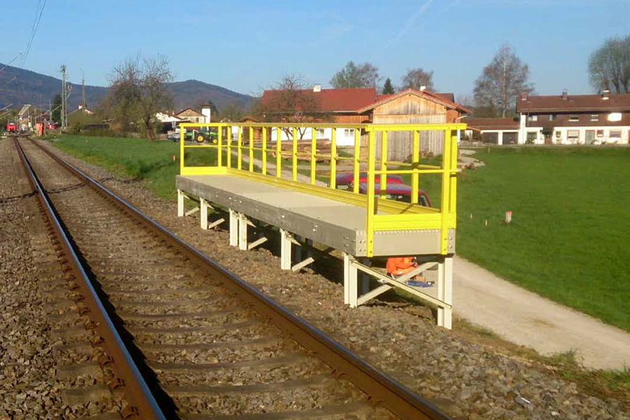 GFK műanyag szerkezet - pódium