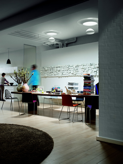 Red dot díjat nyert a VELUX fénycsatorna by Lovegrove