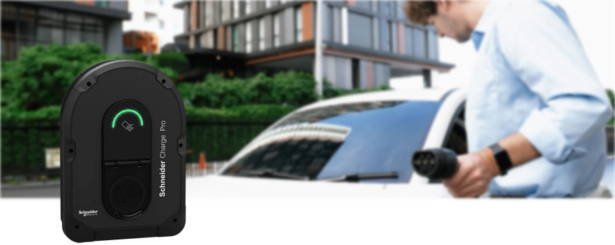 Schneider Charge Pro – Teljeskörű autótöltési megoldás társasházak és flottás járművek számára