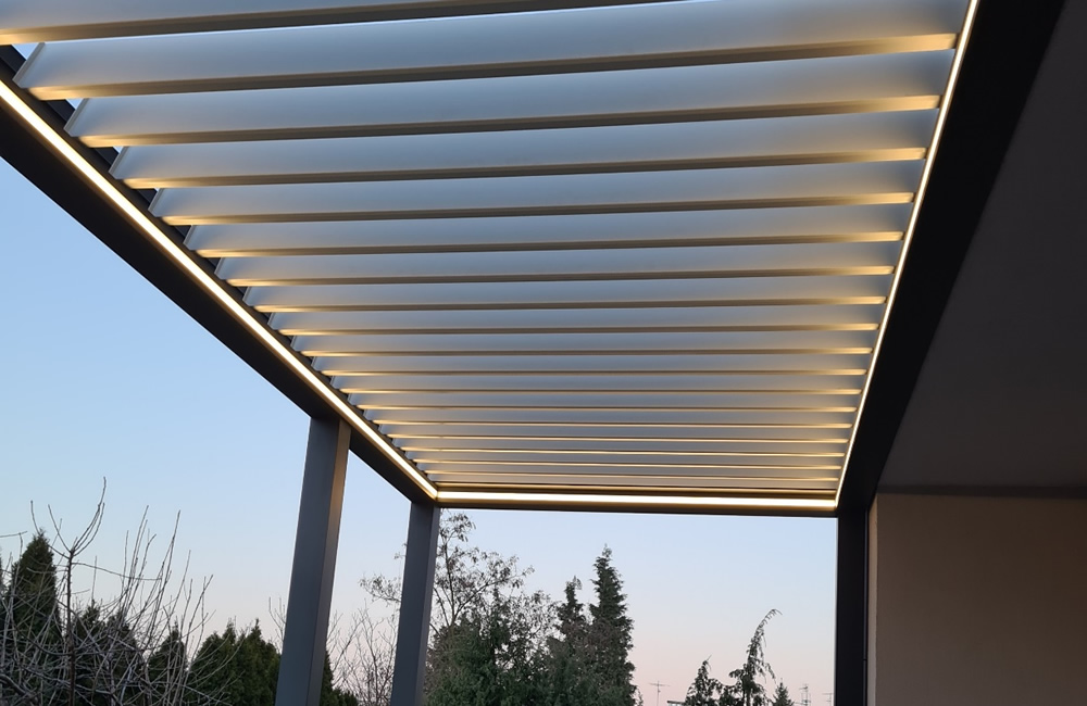 Új Aliplast NUUN ECO pergola - LED világítás