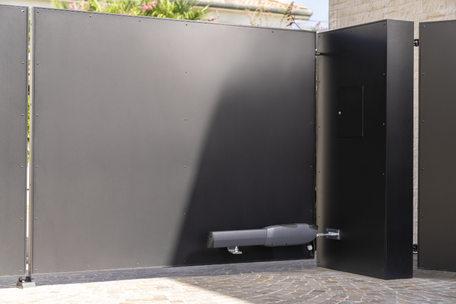 Új CAME ATI szárnyaskapu meghajtás intenzív használatra tervezve