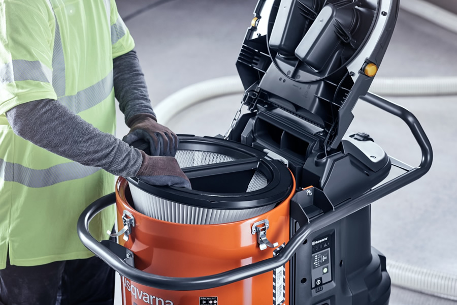 Új Husqvarna DE 130 H ipari porszívó
