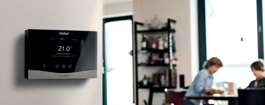 Új Vaillant sensoCOMFORT időjáráskövető szabályozó