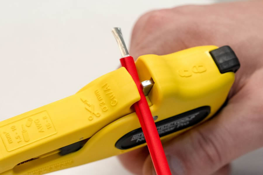 WeiconTOOLS No. 5 Solar Pro - beépített oldalvágó
