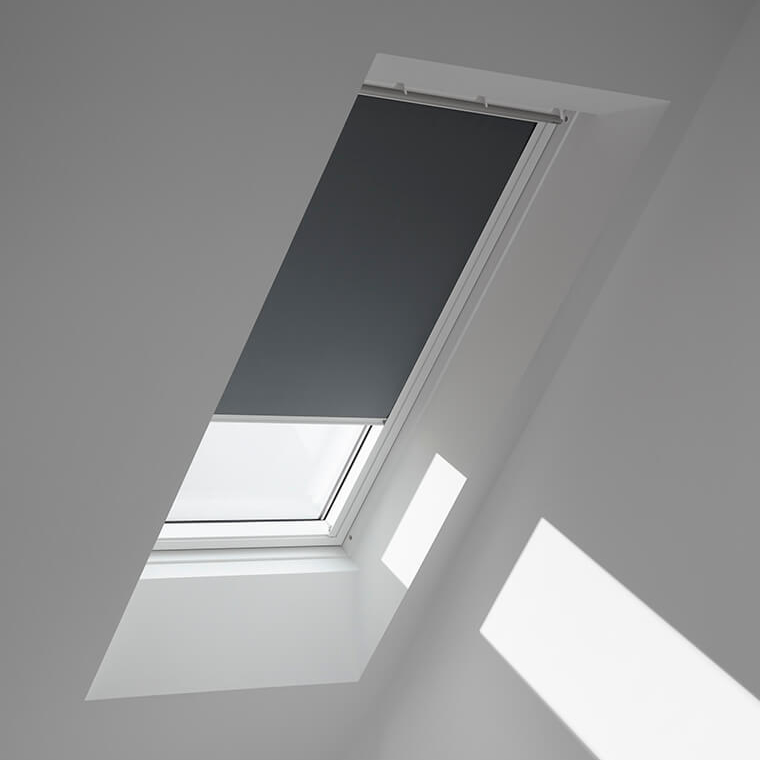 VELUX DKY fényzáró és RFY fényáteresztő roló